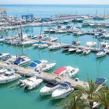 Marina Real 264 *